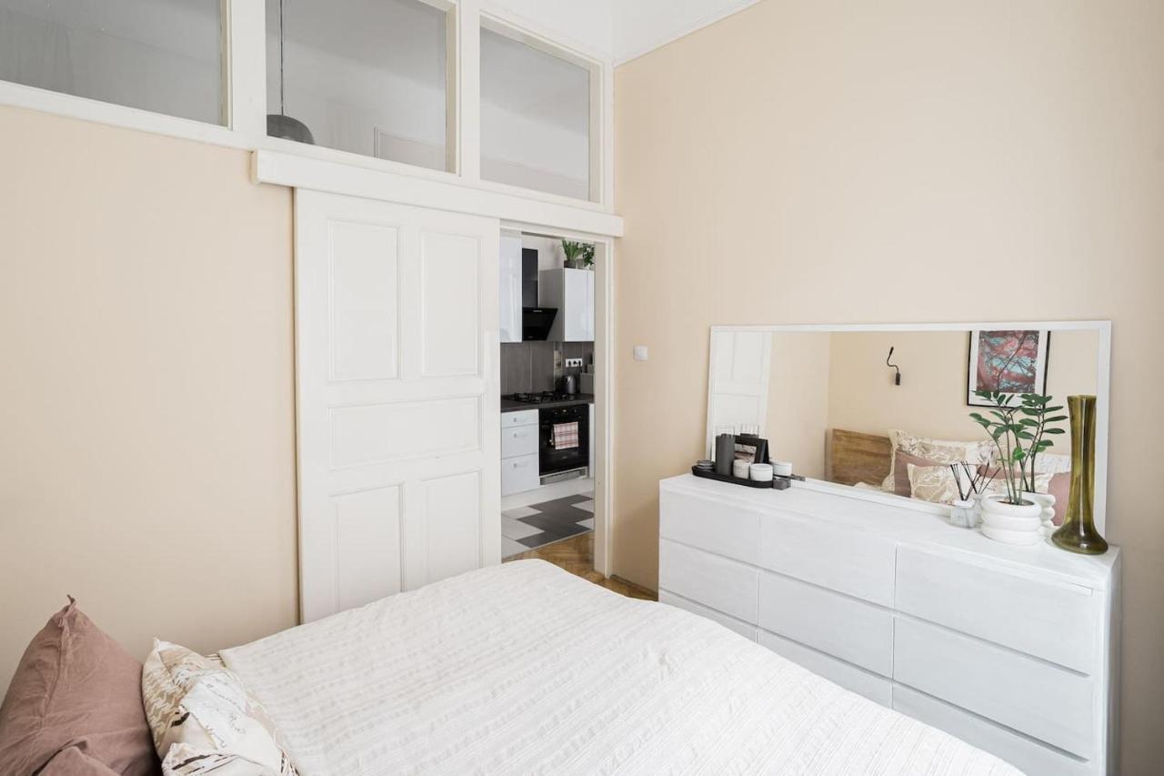 Appartamento Sunrise Lounge Corvin 63M2 Ac Budapest Esterno foto