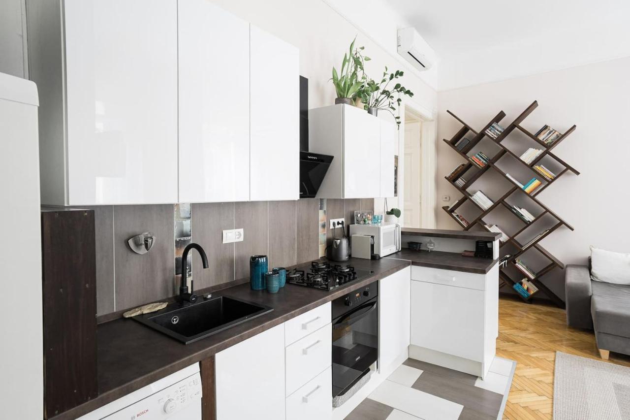 Appartamento Sunrise Lounge Corvin 63M2 Ac Budapest Esterno foto